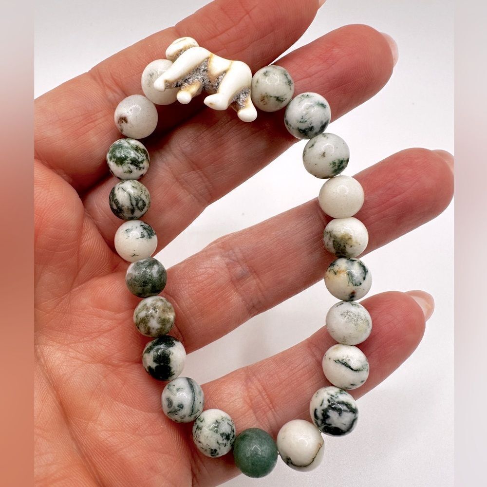 Fahlo The Traverse Gorilla Tracking‎ stone stretch bracelet!